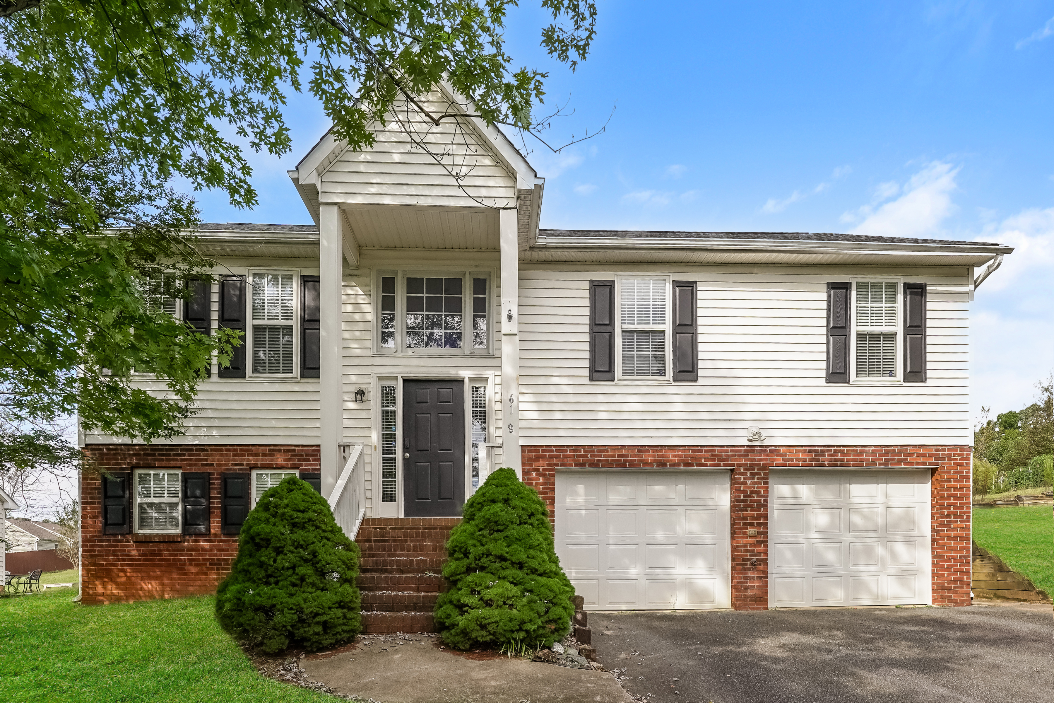 618 Asheby Woods Rd Kernersville, NC 27284